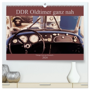 Haas, Fredy. DDR Oldtimer ganz nah (hochwertiger Premium Wandkalender 2024 DIN A2 quer), Kunstdruck in Hochglanz - Klassische Autos aus DDR Produktion in besonderen Ansichten. Calvendo, 2023.