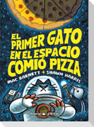 El Primer Gato En El Espacio Comió Pizza / The First Cat in Space Eats Pizza