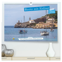 Boote mit Kulisse (hochwertiger Premium Wandkalender 2025 DIN A2 quer), Kunstdruck in Hochglanz