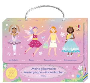 Meine glitzernden Anziehpuppen-Stickerbücher mini: Im Ballett, Feen, Freundinnen und Prinzessinnen - vier handliche Stickerhefte im praktischen Koffer mit Kordelgriff - mit über 700 Anzieh-Stickern, davon viele mit Glitzer - für Kinder ab 5 Jahren. Usborne Verlag, 2025.