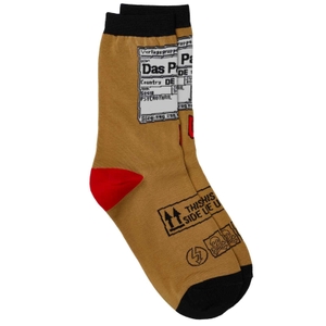 Fitzek, Sebastian (Hrsg.). Sebastian Fitzek-Socken "Das Paket" Größe 36-41 - Socken (Größe 36-41) mit ikonischen Covermotiven - ideal als Geschenk. Droemer HC, 2026.