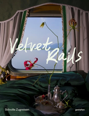 Gestalten / Iris Hempelmann et al (Hrsg.). Velvet Rails (DE) - Stilvolle Zugreisen. Gestalten, 2026.