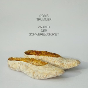 Burchard, Christian (Hrsg.). Doris Trummer - Zauber der Schwerelosigkeit. Eos Verlag U. Druck, 2025.
