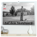 Auf dem Skateboard (hochwertiger Premium Wandkalender 2024 DIN A2 quer), Kunstdruck in Hochglanz