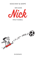 Der kleine Nick spielt Fußball