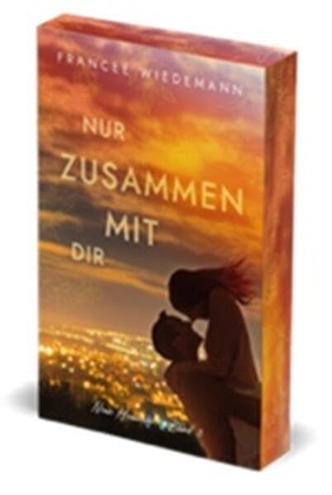 Wiedemann, Francee. Nur zusammen mit Dir - Selbstfindung & tiefe Liebe: Spannender Liebesroman über den Mut zur eigenen Stimme. Mit Farbschnitt! | Mit wunderschönem limitierten Farbschnitt. NOVA MD, 2026.