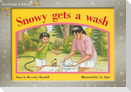 Snowy Gets a Wash