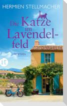 Die Katze im Lavendelfeld