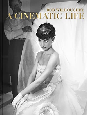Bob Willoughby - A Cinematic Life. Chronicle Books, 2022.