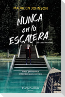 Nunca En La Escalera... (the Vanishing Stair)