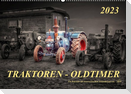 Traktoren - OldtimerAT-Version  (Wandkalender 2023 DIN A2 quer)