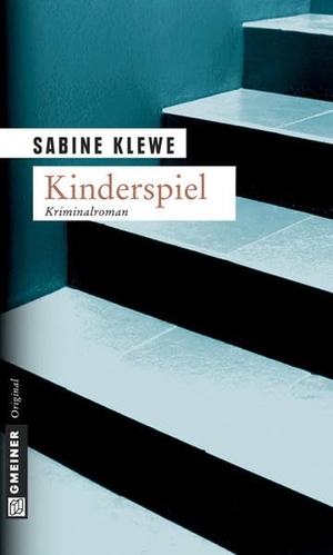 Klewe, Sabine. Kinderspiel - Der zweite Katrin-Sandmann-Krimi. Gmeiner Verlag, 2005.