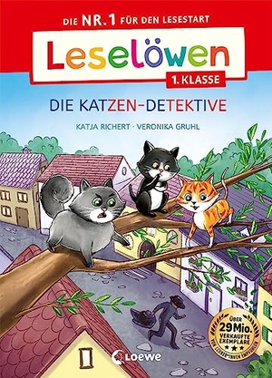 Richert, Katja. Leselöwen 1. Klasse - Die Katzen-Detektive (Großbuchstabenausgabe) - Die Nr. 1 für den Lesestart - Mit Leselernschrift ABeZeh - Erstlesebuch für Kinder ab 6 Jahren. Loewe Verlag GmbH, 2023.